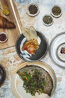 Hoy Paris - Home of YOGA