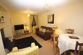 Silver Lining - St Patrick Sq Apartment