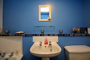 Silver Lining - St Patrick Sq Apartment