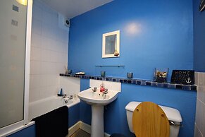 Silver Lining - St Patrick Sq Apartment