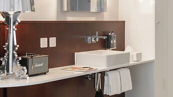 Ruby Lucy Hotel London by IHG