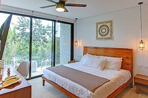 Loveboat Penthouse Studio With Private Splash Pool – PENTHOUSE 5 B – B