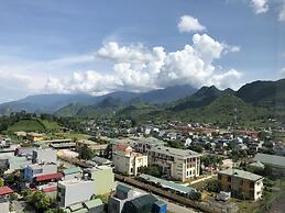 Hoang Nham Luxury Hotel