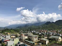 Hoang Nham Luxury Hotel