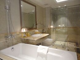 Hoang Nham Luxury Hotel