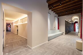 Theatrum Rooms and Apartments