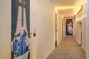 Theatrum Rooms and Apartments