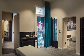 Theatrum Rooms and Apartments