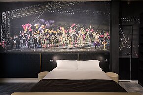 Theatrum Rooms and Apartments