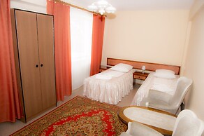 Zvezdny Park-Hotel