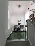 R&D Rest and Dream Capri