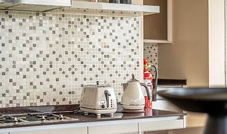 White Monkey Villa - Private Pool & Jacuzzi