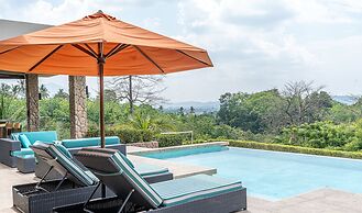 White Monkey Villa - Private Pool & Jacuzzi