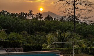 White Monkey Villa - Private Pool & Jacuzzi