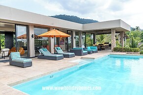 White Monkey Villa - Private Pool & Jacuzzi