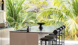 White Monkey Villa - Private Pool & Jacuzzi