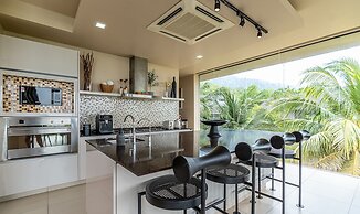 White Monkey Villa - Private Pool & Jacuzzi