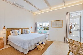 The Sea Club