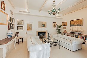 The Sea Club