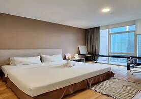 KL Platinum Suites by SNC