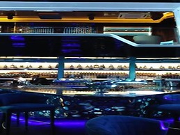 KL Platinum Suites by SNC