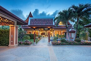 Blissful Villa Felicity with Ample Space