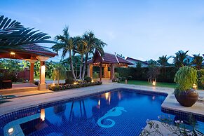 Blissful Villa Felicity with Ample Space