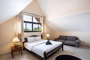 Blissful Villa Felicity with Ample Space