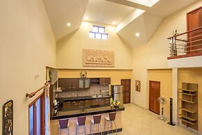 Blissful Villa Felicity with Ample Space