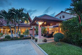 Blissful Villa Felicity with Ample Space