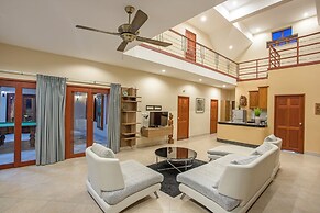 Blissful Villa Felicity with Ample Space