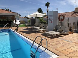 Los Leones Bungalows