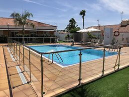 Los Leones Bungalows