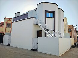 Daze Off Studio House