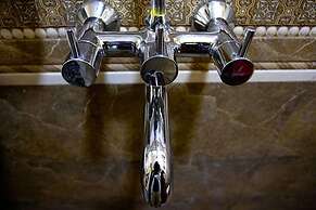 Daze Off Studio House