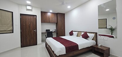 Daze Off Studio House