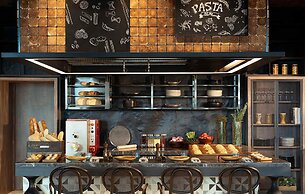 Kimpton Maa-Lai Bangkok by IHG