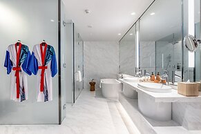 Kimpton Maa-Lai Bangkok by IHG