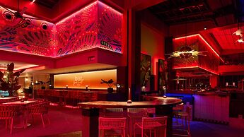 Kimpton Maa-Lai Bangkok by IHG