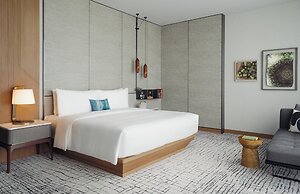 Kimpton Maa-Lai Bangkok by IHG