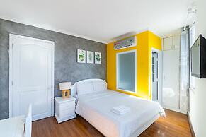 Chin Stays - Hotel and Apartment