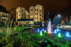 Amsterdam Plaza