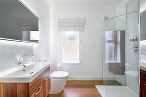 Willow House & Orchard Studios