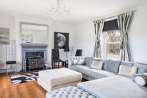 Willow House & Orchard Studios