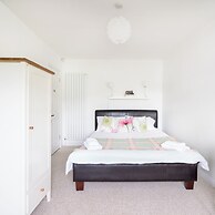 Willow House & Orchard Studios