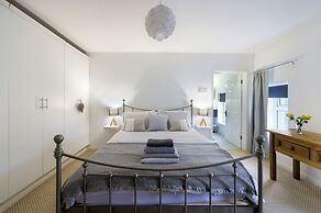 Willow House & Orchard Studios