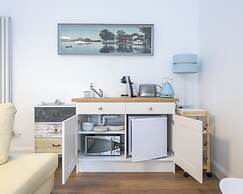 Willow House & Orchard Studios