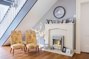 Willow House & Orchard Studios