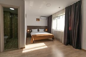 Bliss Inn Tunari