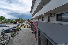Bliss Inn Tunari